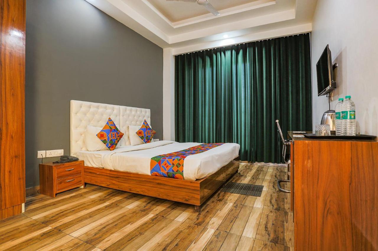 Fabhotel Skylight Inn Near Medanta Hospital غورغاون المظهر الخارجي الصورة