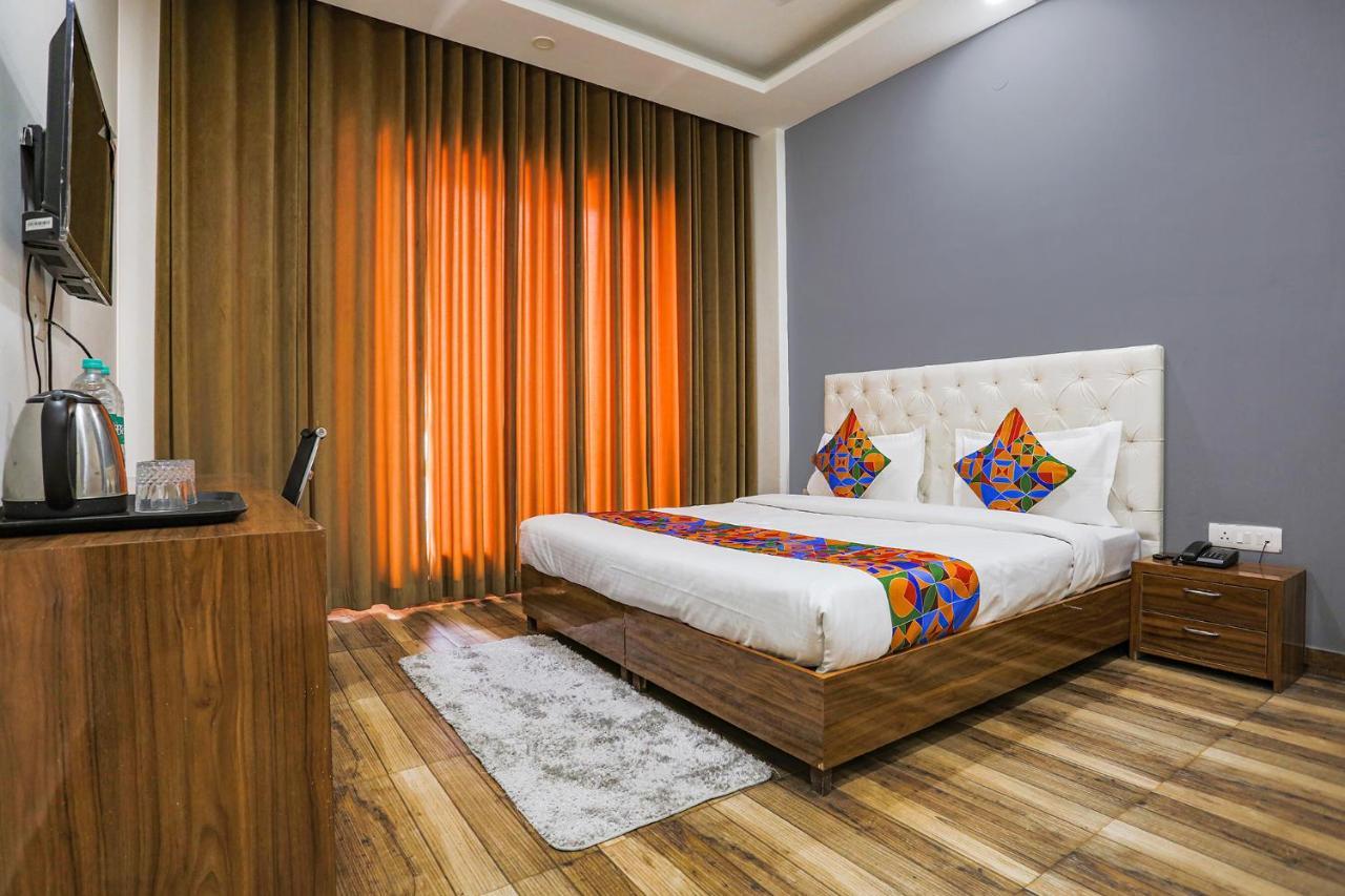 Fabhotel Skylight Inn Near Medanta Hospital غورغاون المظهر الخارجي الصورة